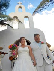 Playa del Secreto Perfect location for a Private Mexico Beach Wedding.