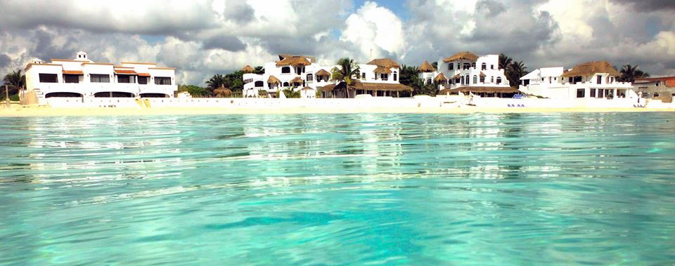 The villas near Playa Del Carmen are near many golf courses - book your tee time here.